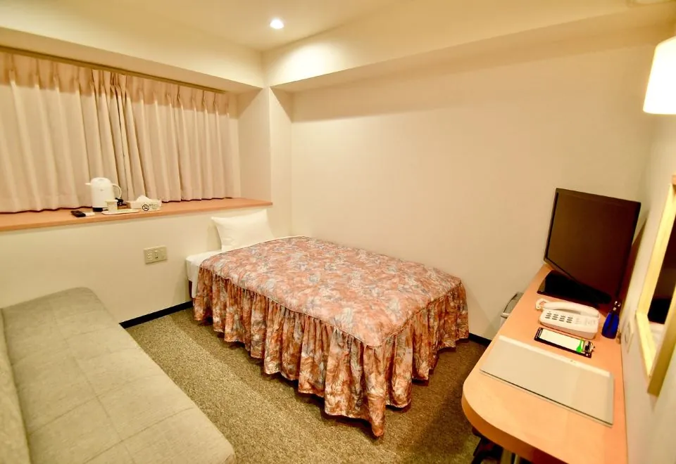 Himeji Ekimae Universal Hotel Minamiguchi