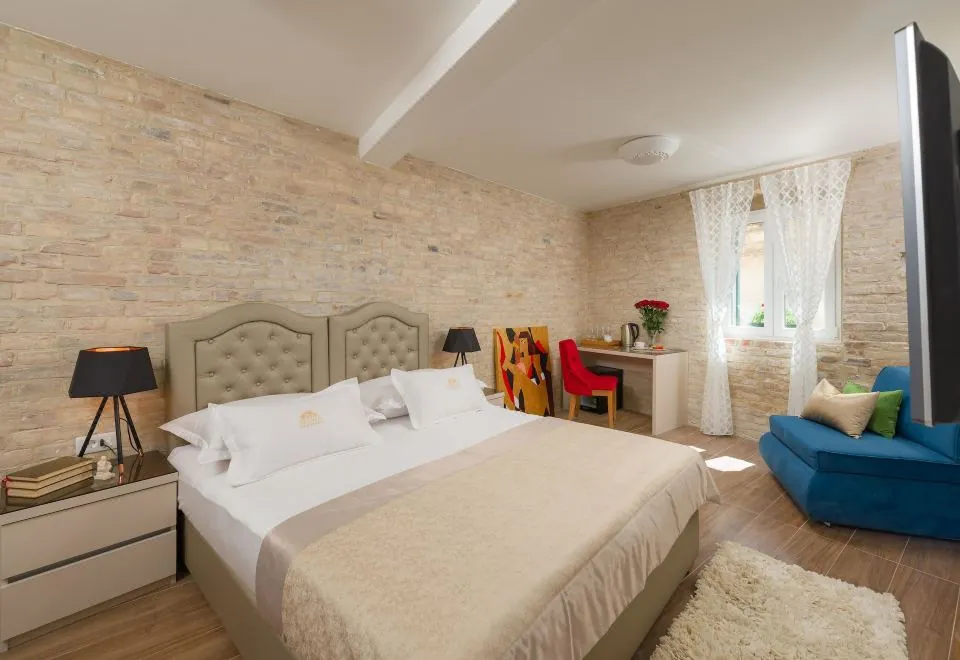 Agava Lux Rooms&Pool