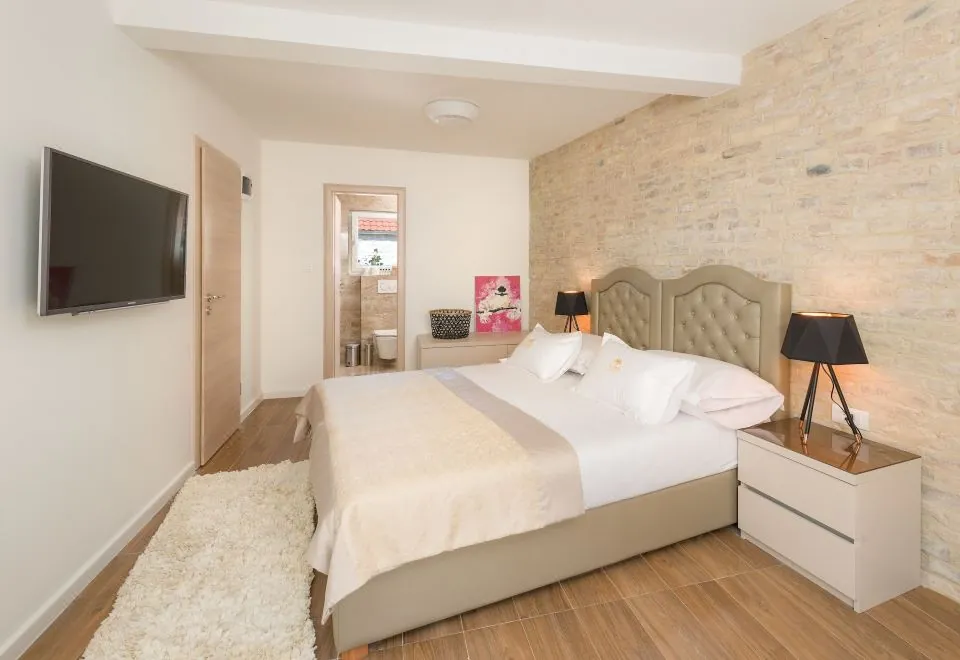 Agava Lux Rooms&Pool