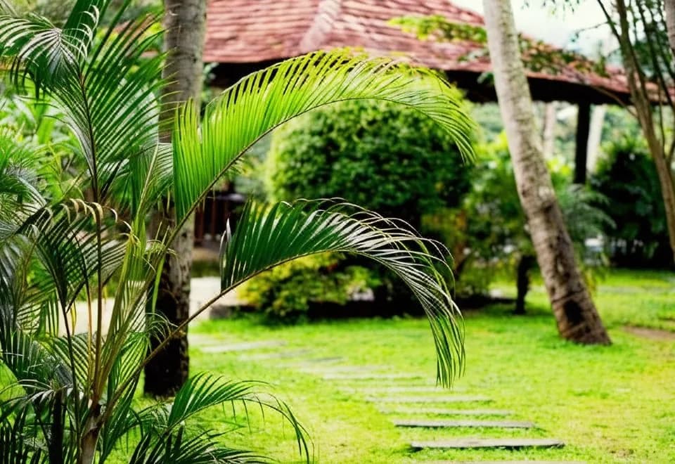 Serendip Stone Hotel and Bungalow