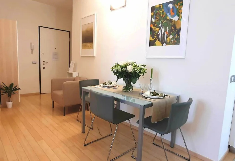 Corso Vercelli Apartment