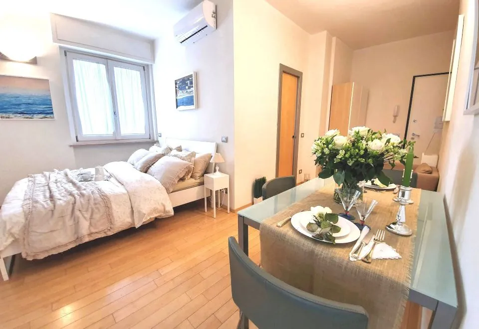 Corso Vercelli Apartment