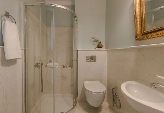 Noble Suites