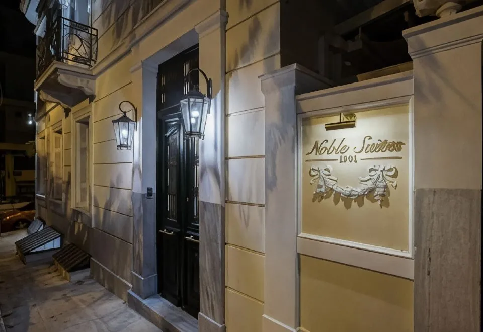 Noble Suites