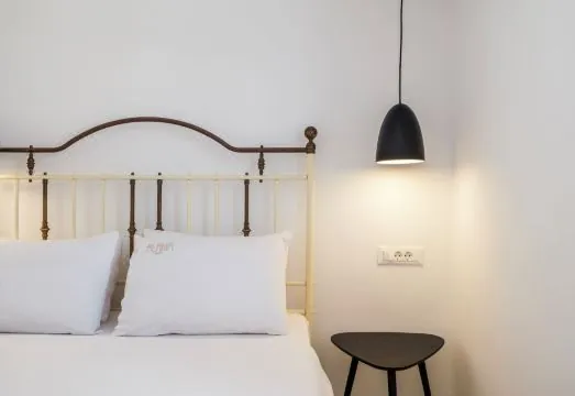 Alana Mykonos