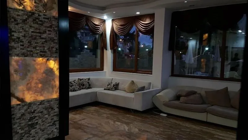 Lara Palace Hotel