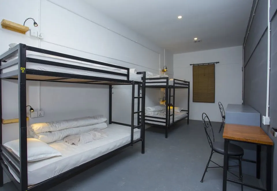 Yakety Yak Hostel