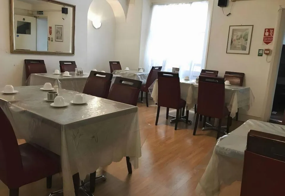 Royal Park Hotel