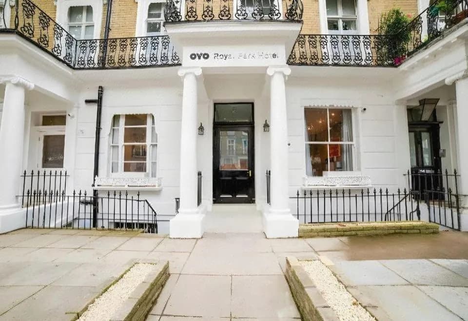 Royal Park Hotel