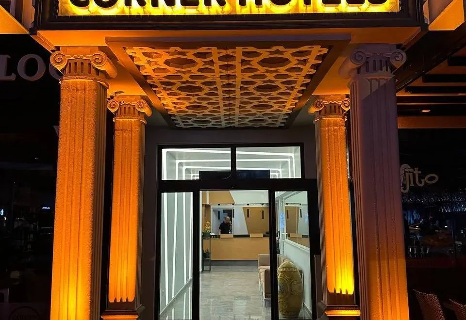 Aslan Hotel