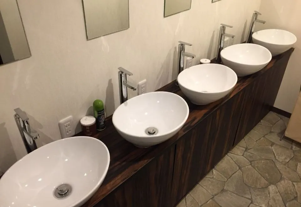 Bnb+ Wa Shinbashi - Hostel