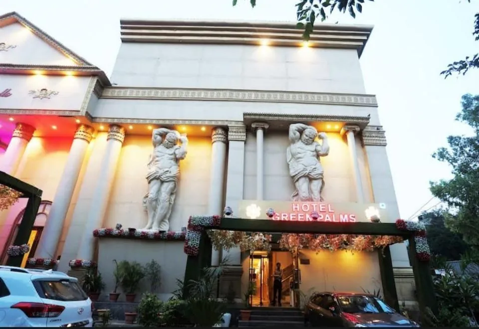 Green Palms Hotel