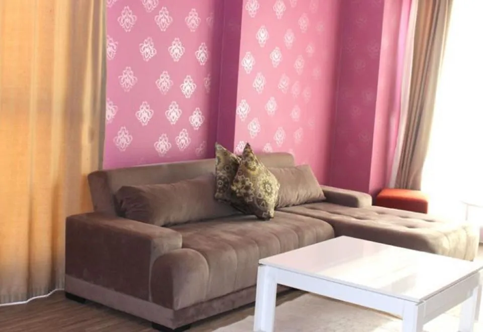 Tuyap C1 Suite