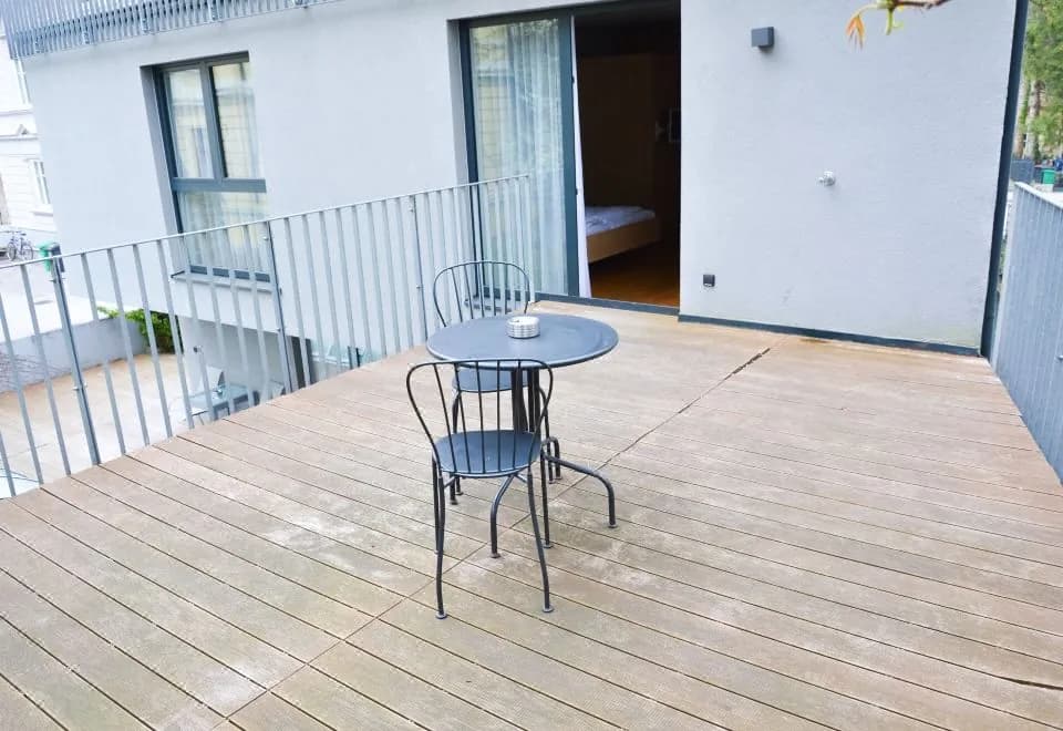 Room 4 & 5 Apartments