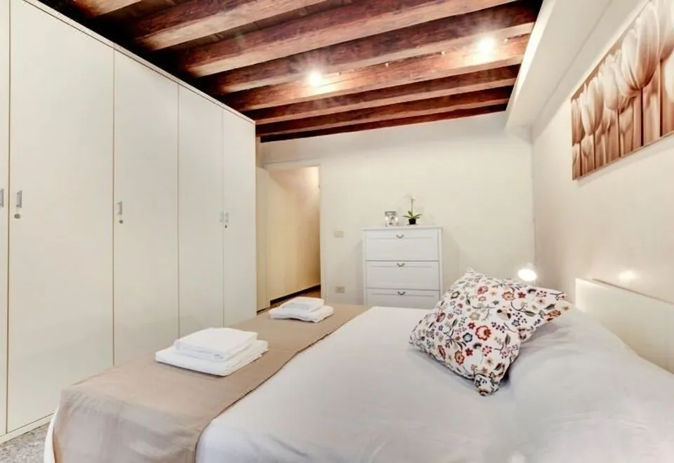 Guggenheim Collection Venice Apartment