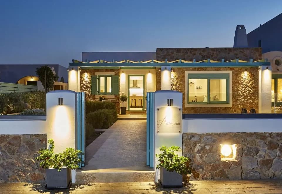 Almyriki Beach Villa