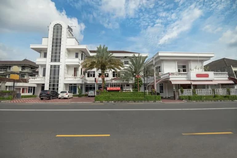 Agung Mas Hotel