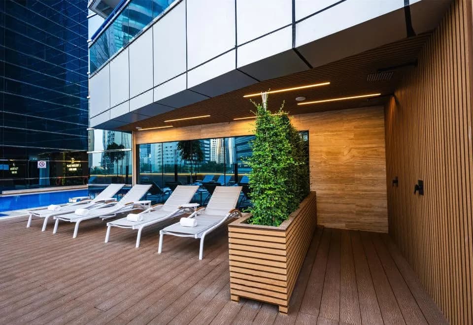 Golden Tulip Media Hotel