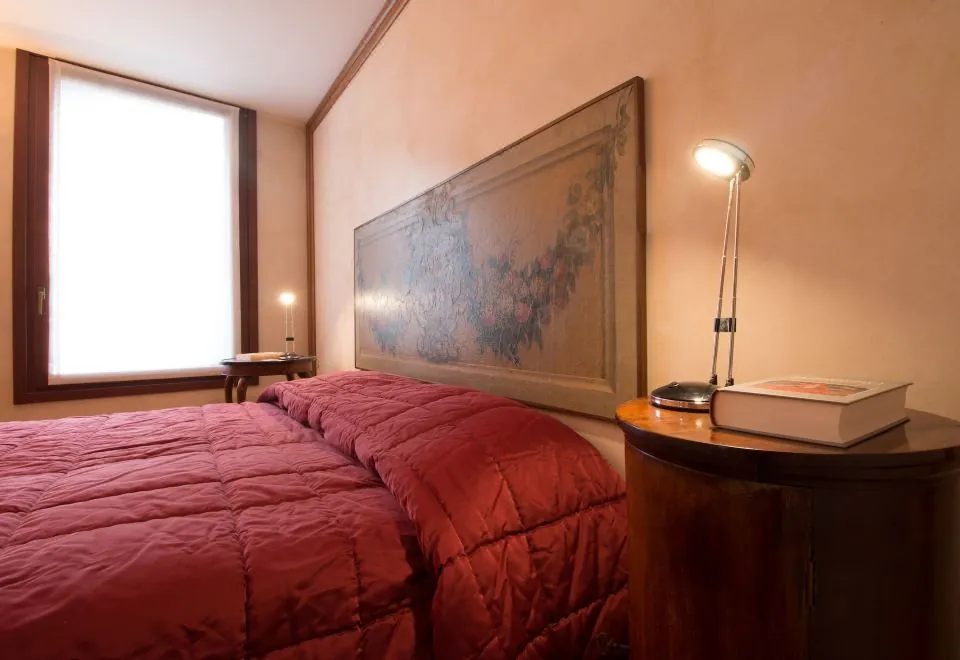 La Fenice Theatre Exclusive Flat