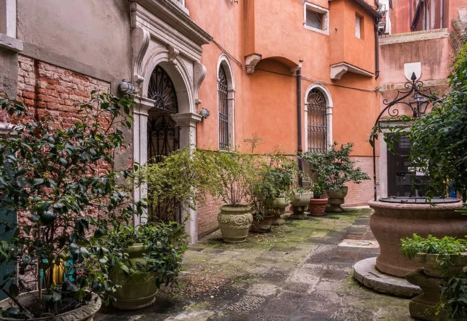 La Fenice Theatre Exclusive Flat