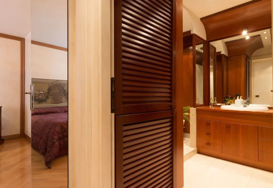La Fenice Theatre Exclusive Flat