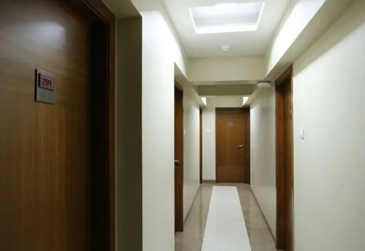 Hotel Bombay International
