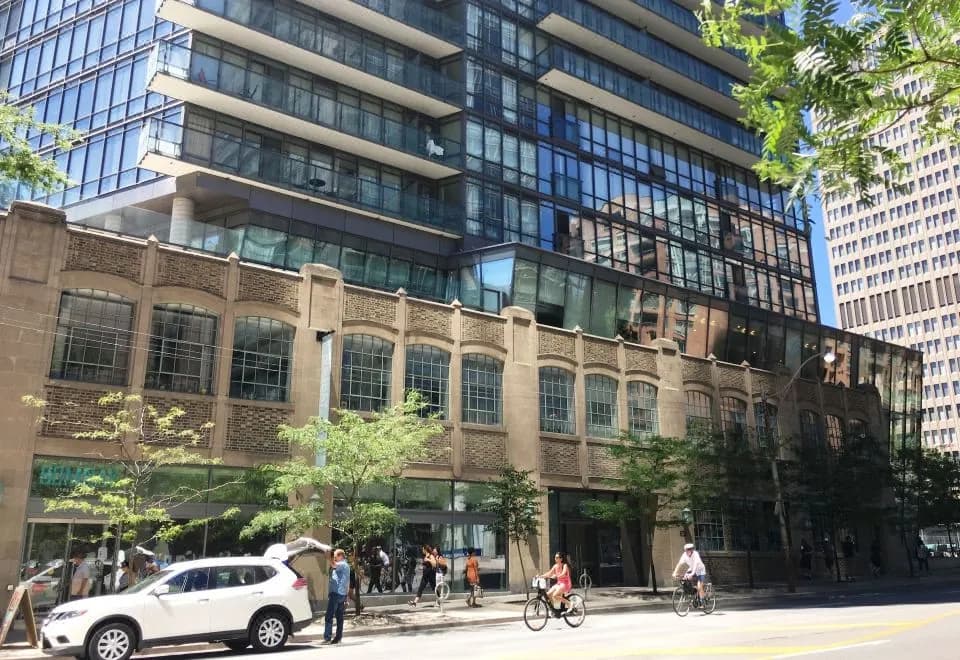 Altitude Suites Bay Street by Teristo Group