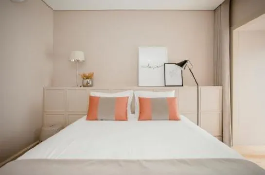 Liiiving in Porto  Luxury Boutique Apart