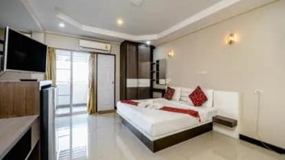 Gold Airport Suites