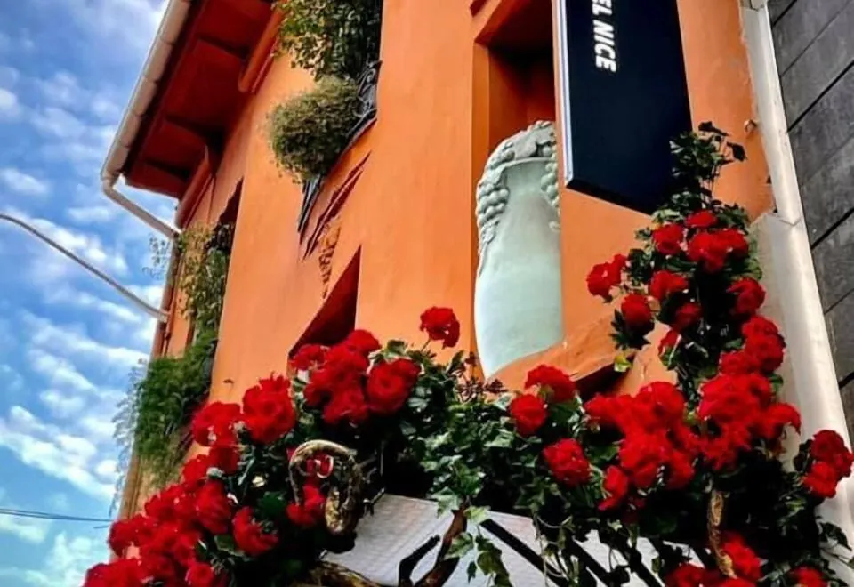 Arome Hotel