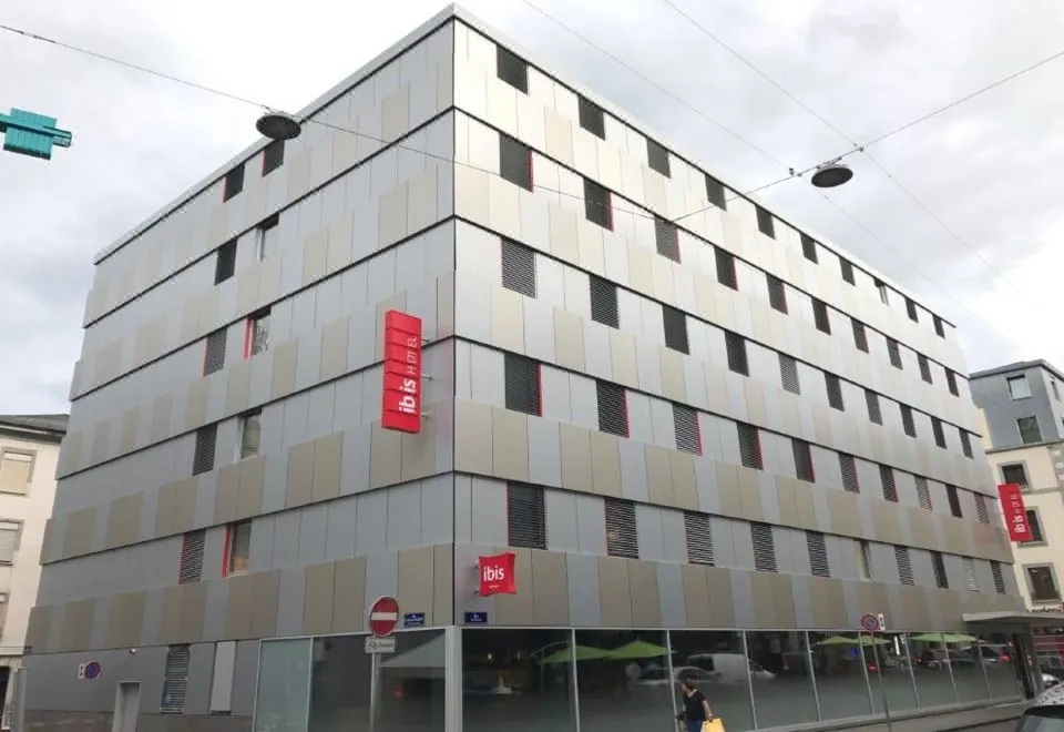 Ibis Geneve Centre Lac