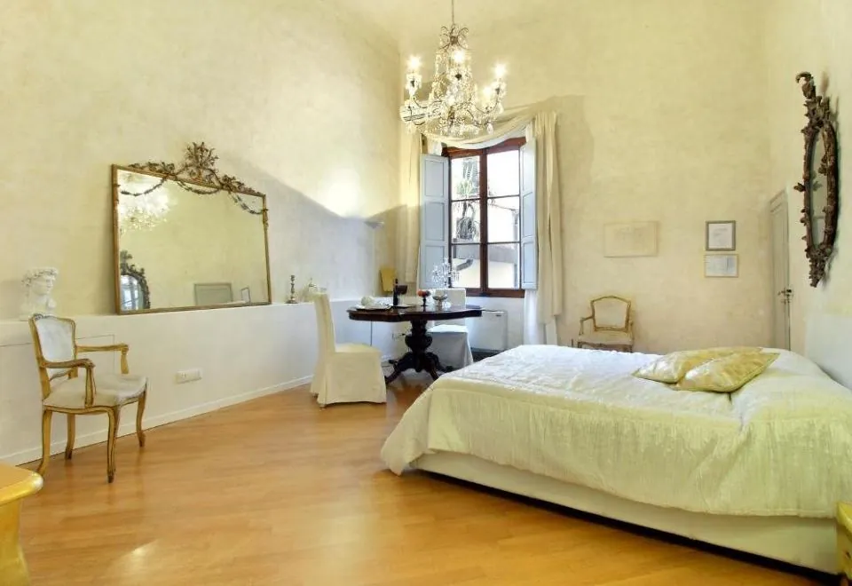 Palazzo Tolomei - Residenza d'Epoca