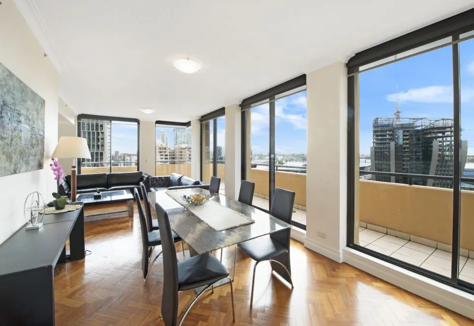 YEHS Hotel Sydney Harbour Suites