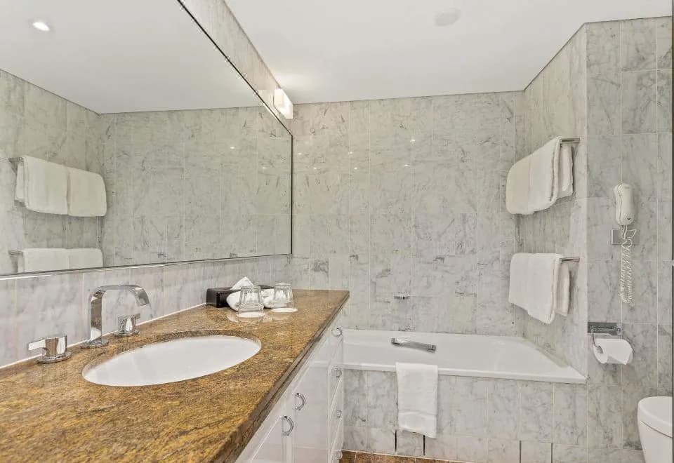 The Sebel Quay West Suites Sydney