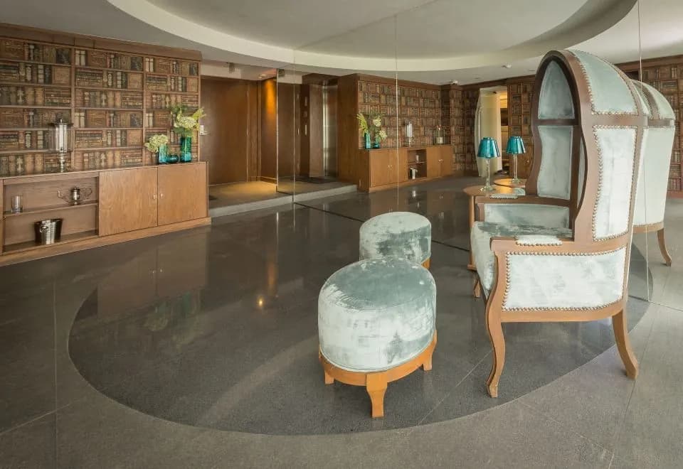 Suites Contempo