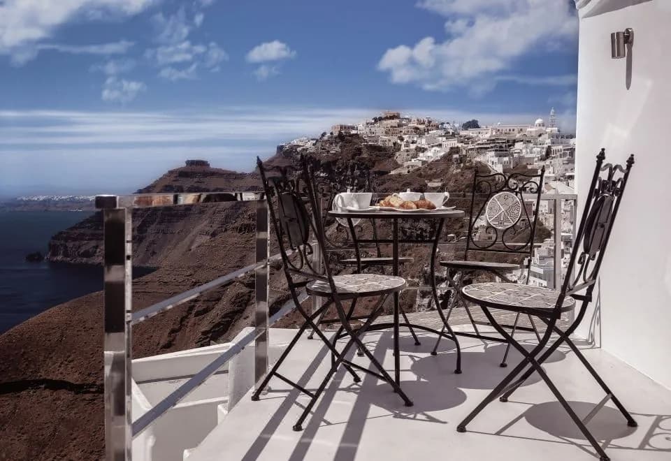 Hotel Thireas