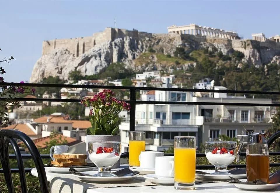 Metropolis Hotel