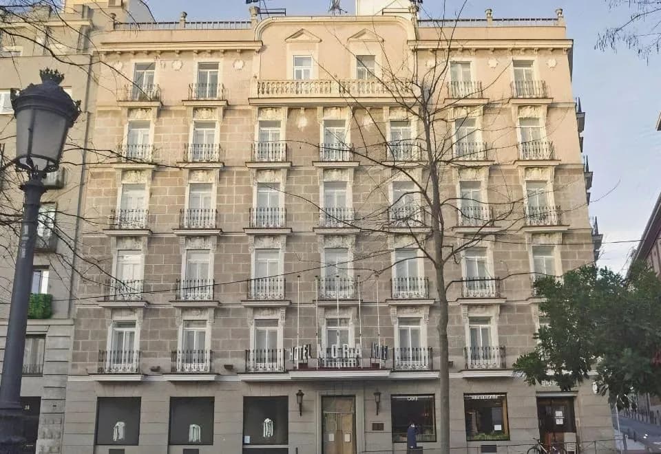 Hotel Mora by Mij