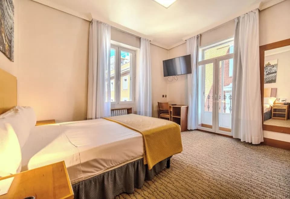 Hotel Mora by Mij
