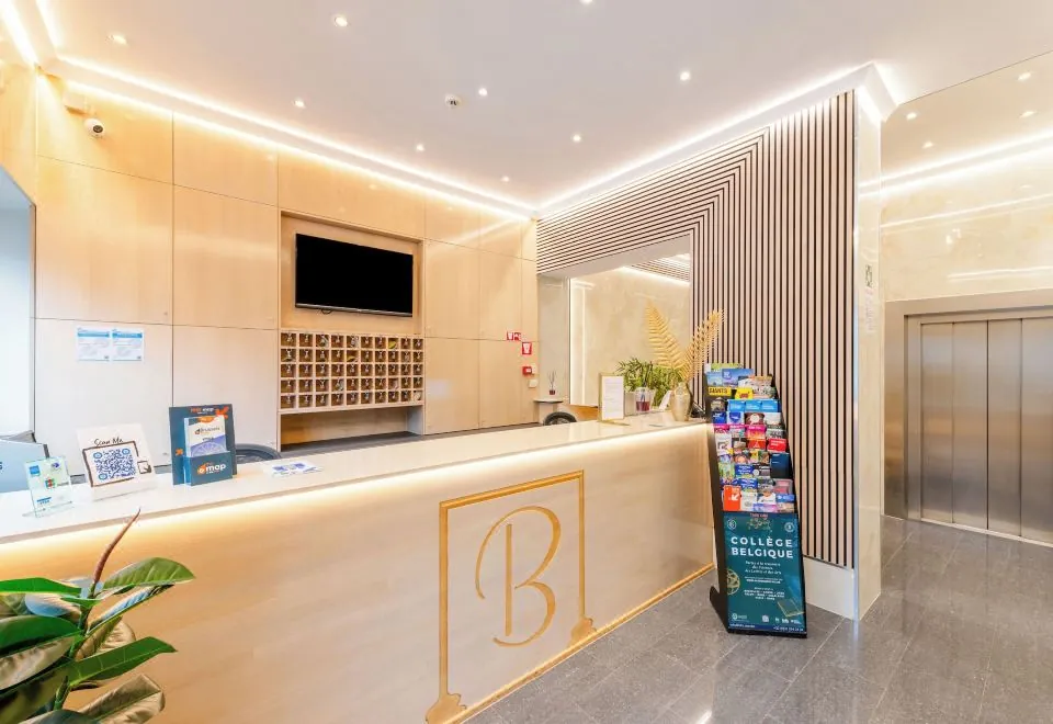 Hotel Barry