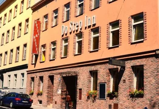 Do Step Inn Home - Hotel & Hostel