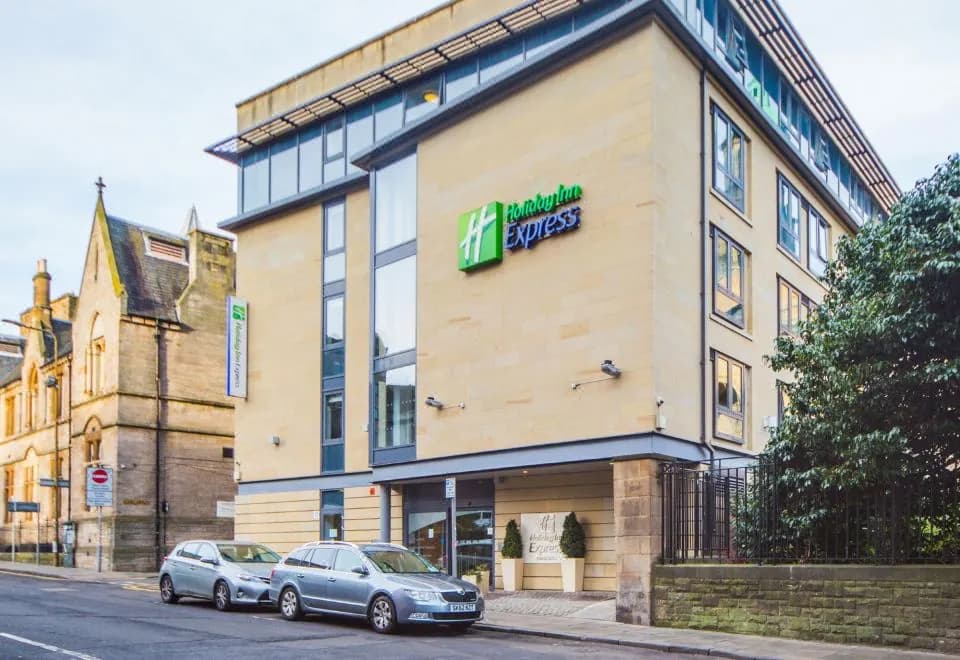 Holiday Inn Express Edinburgh – Royal Mile, an IHG Hotel