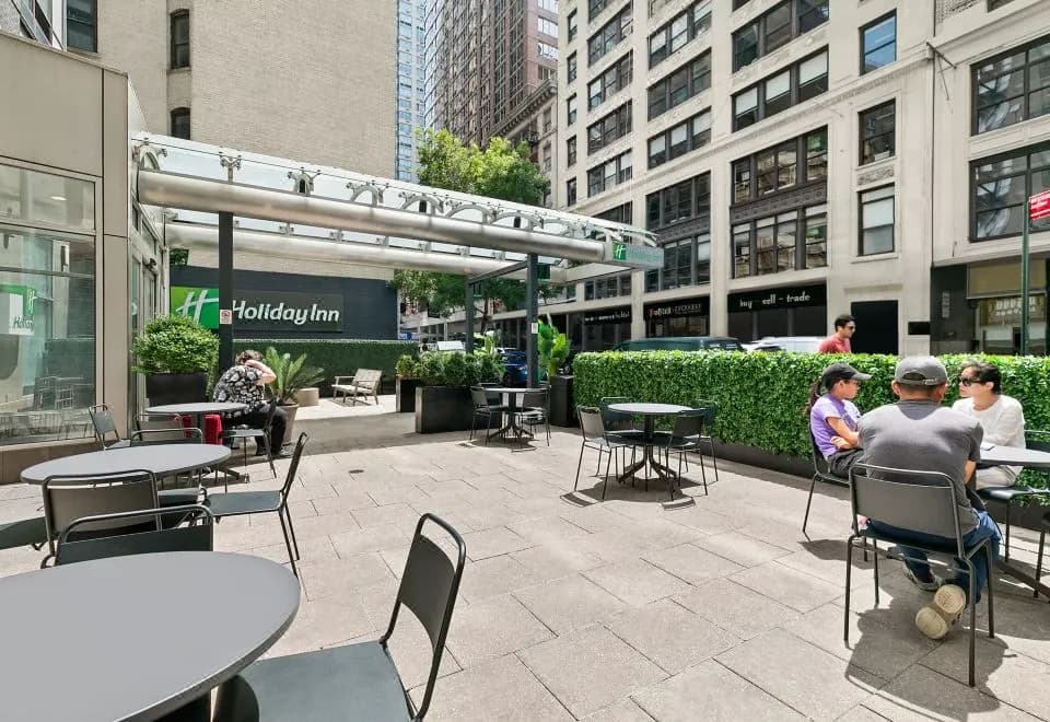 Holiday Inn Manhattan 6th Ave - Chelsea, an IHG Hotel