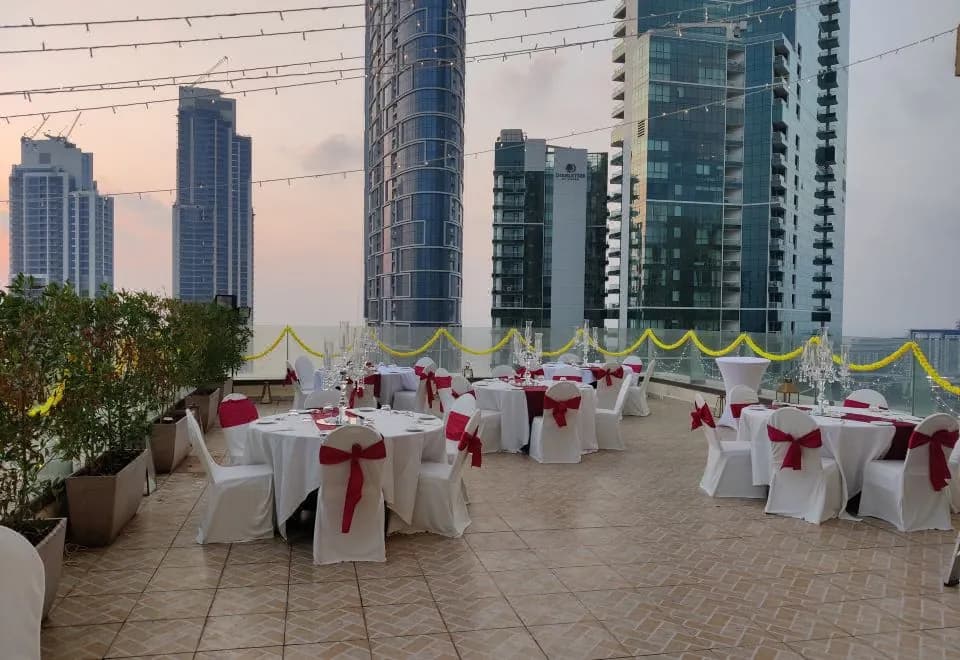Ramada Hotel, Suites and Apartments by Wyndham Dubai JBR