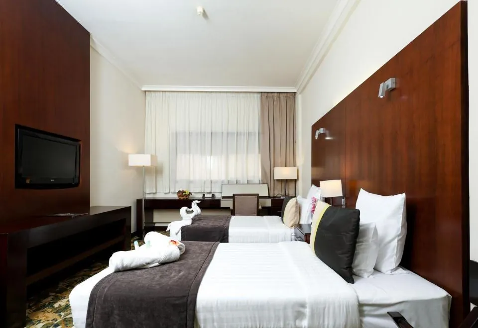 Aravi Hotel