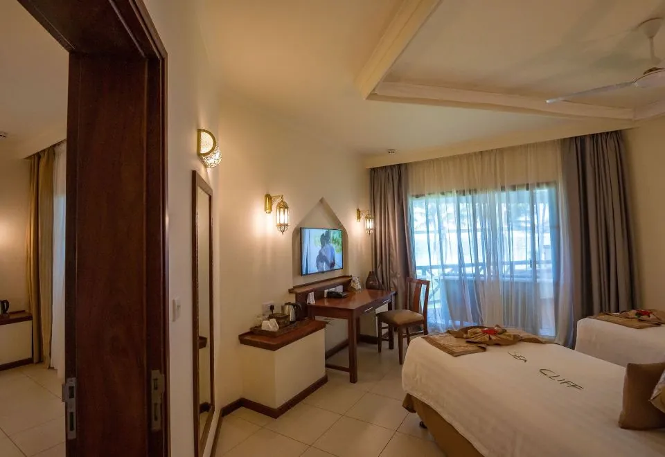 Sea Cliff Resort & Spa