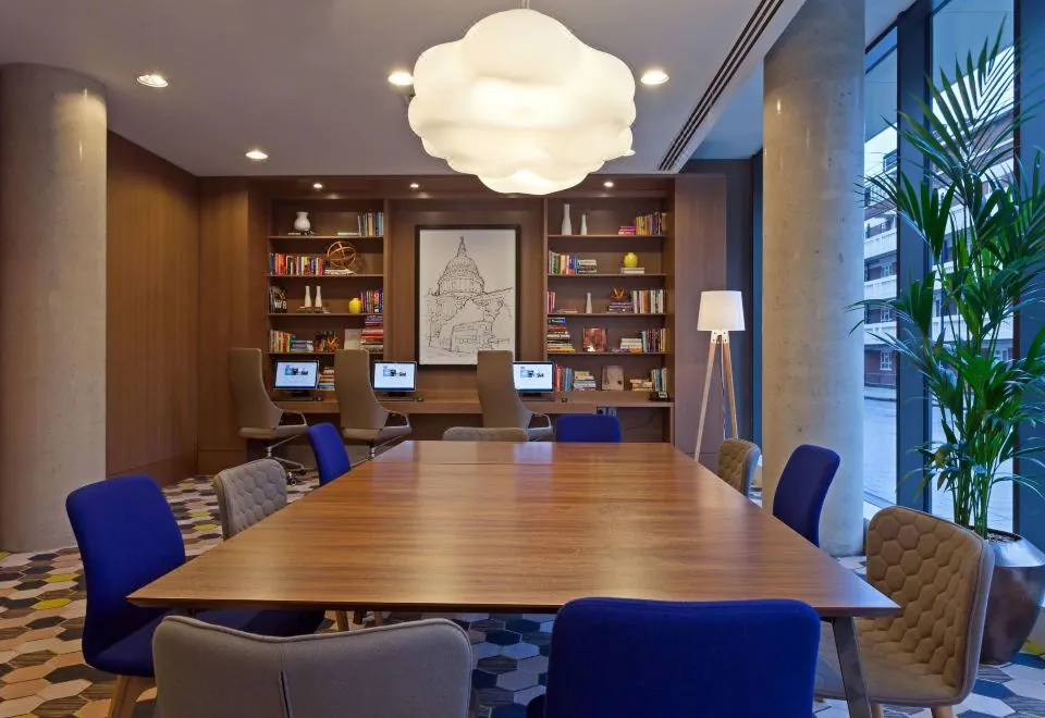 Hampton by Hilton London Waterloo