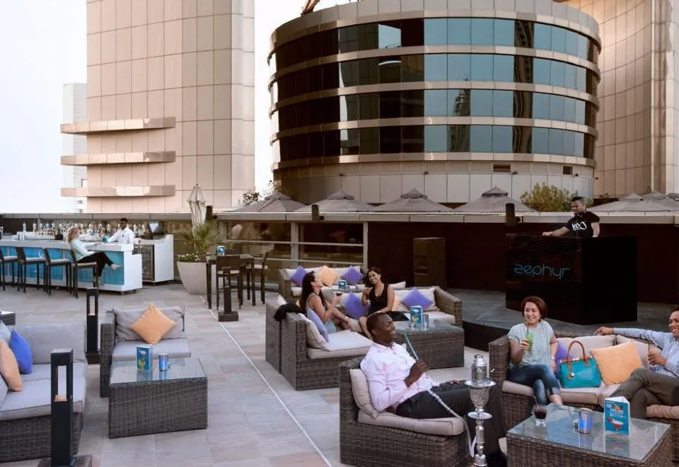 Carlton Downtown Hotel