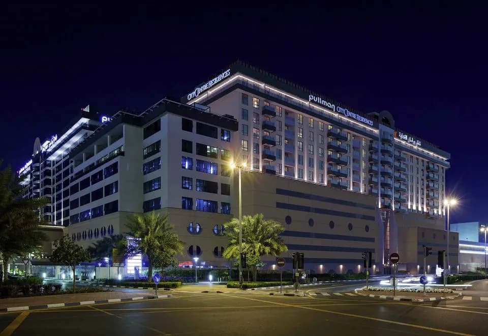 Pullman Dubai Creek City Centre Residences