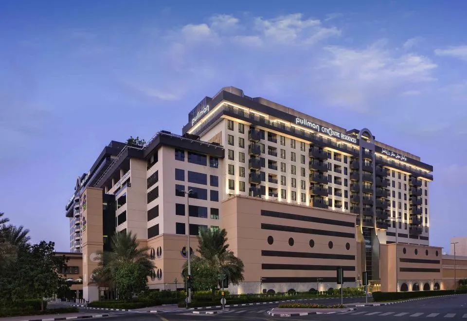Pullman Dubai Creek City Centre Residences